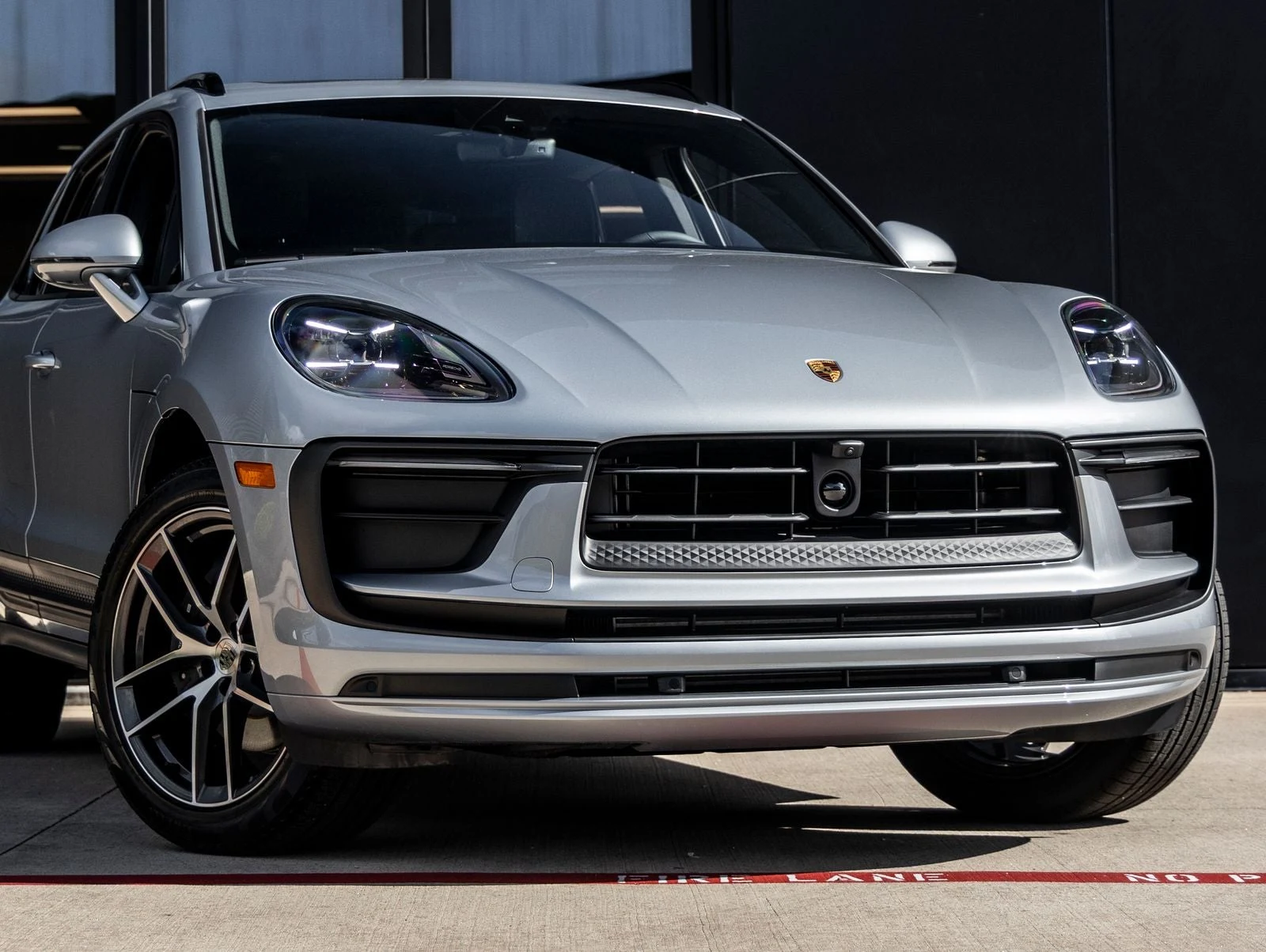 2026 Porsche Macan (95B), 9/20