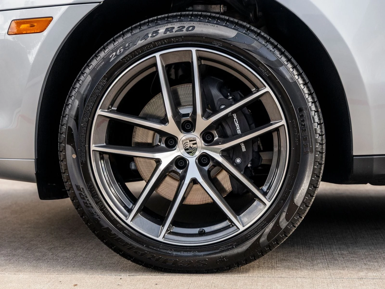 2026 Porsche Macan (95B), 15/20