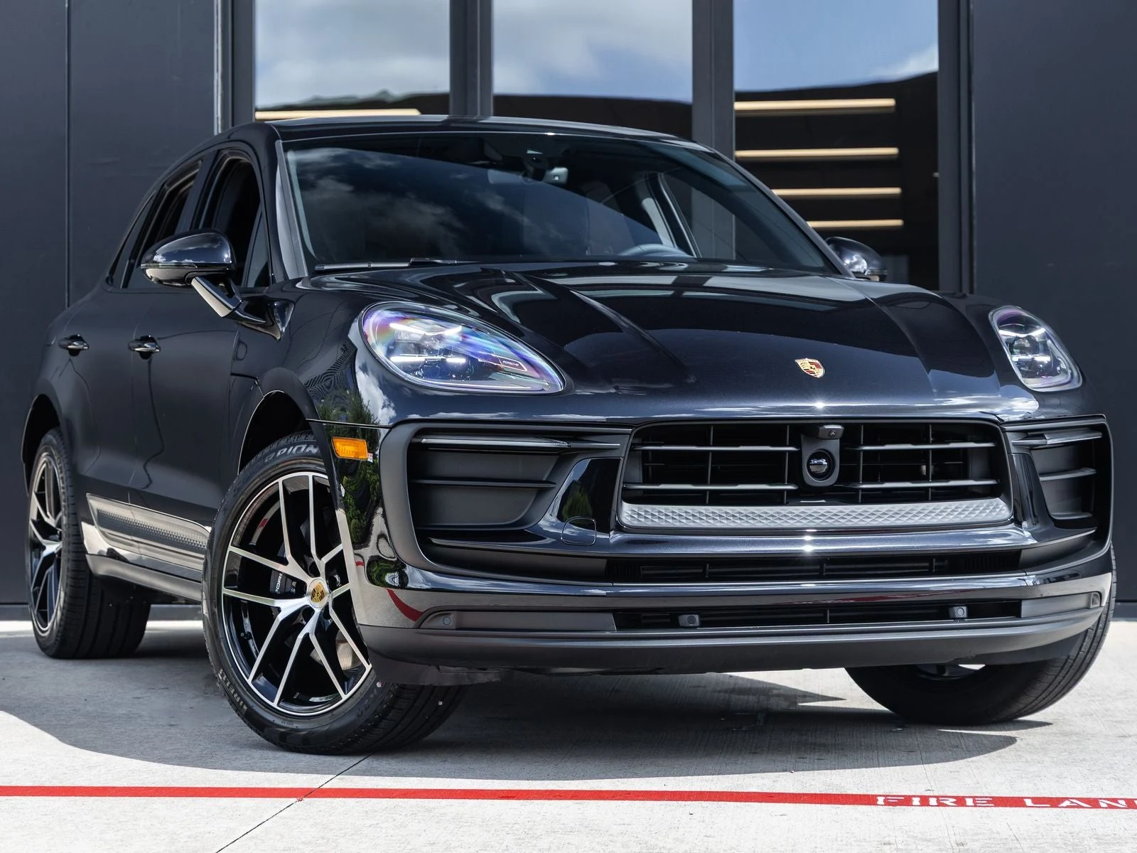 2026 Porsche Macan (95B), 6/20