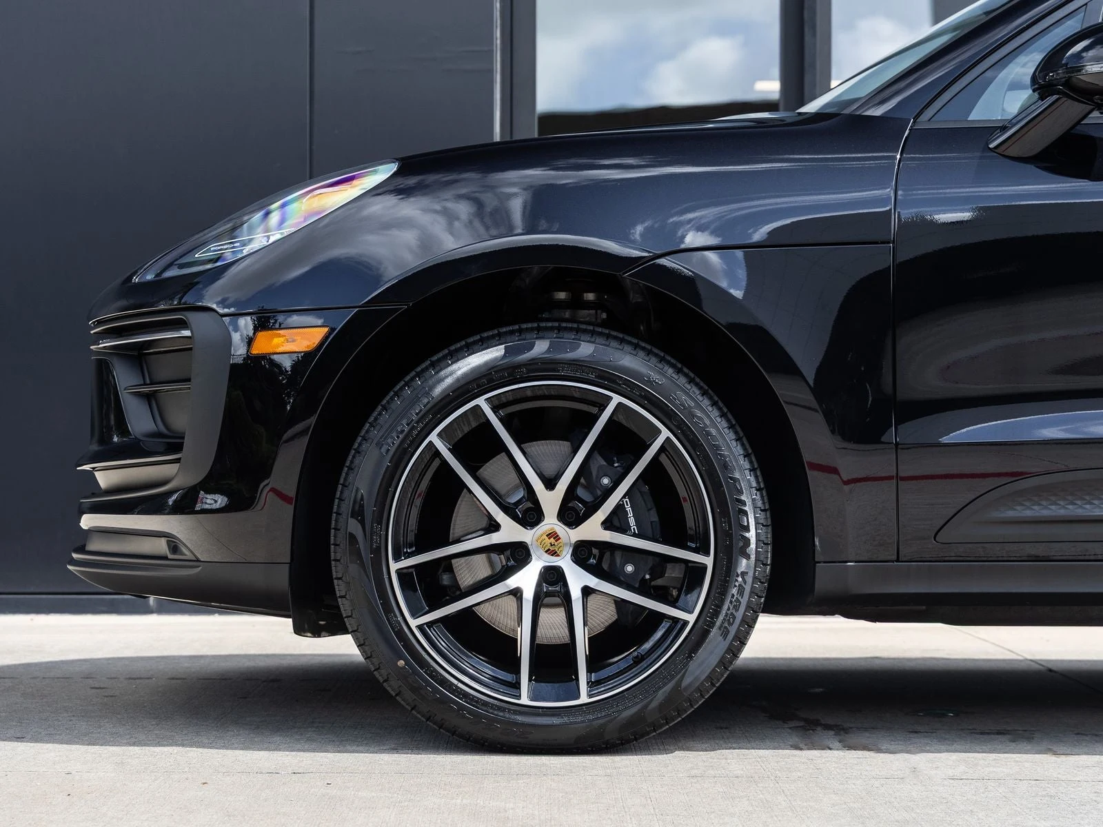 2026 Porsche Macan (95B), 13/20