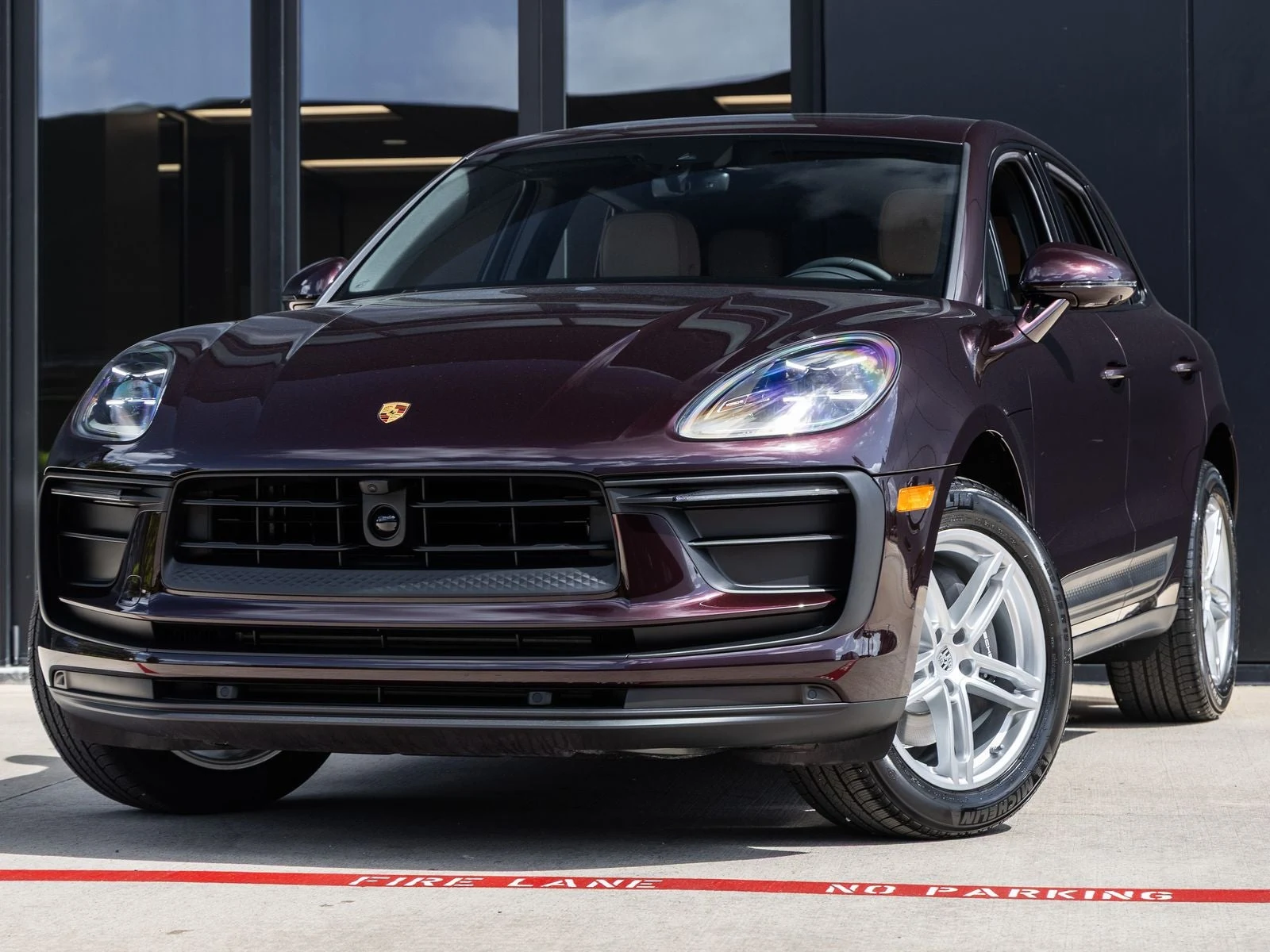 Porsche Macan (95B) · Copper Ruby Metallic · Indigo Auto Group