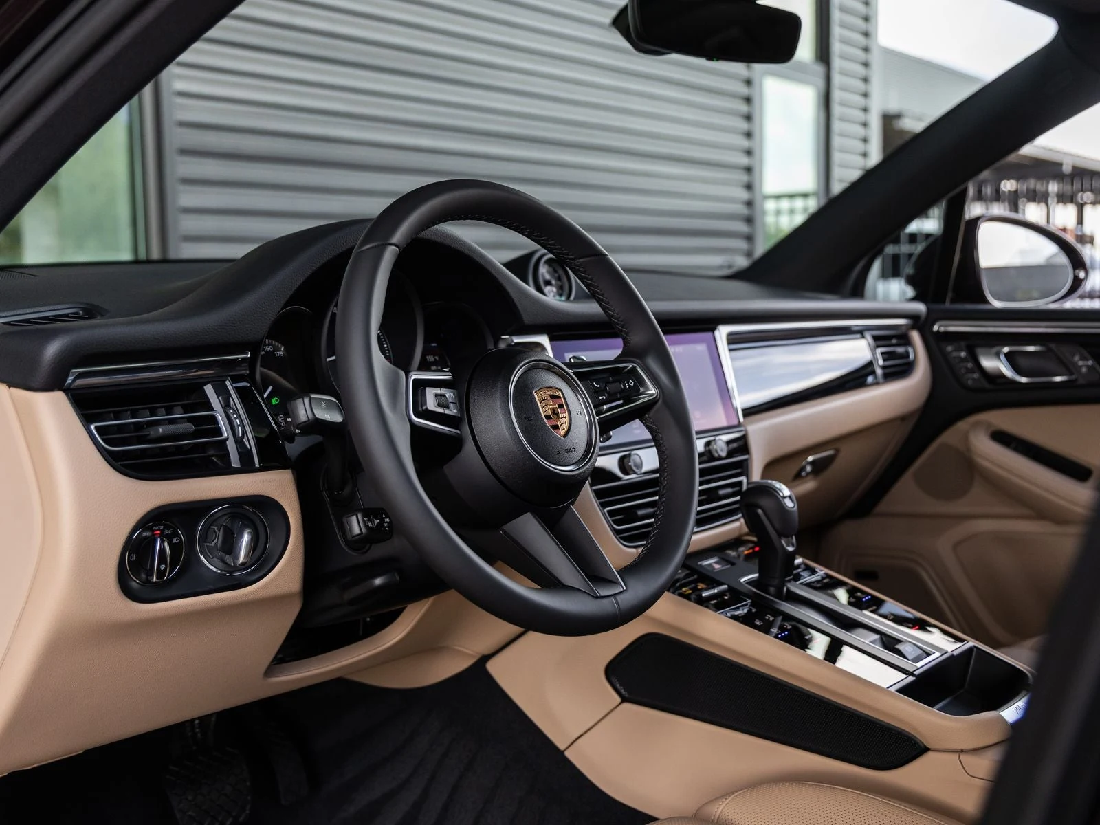 2026 Porsche Macan (95B), 4/20