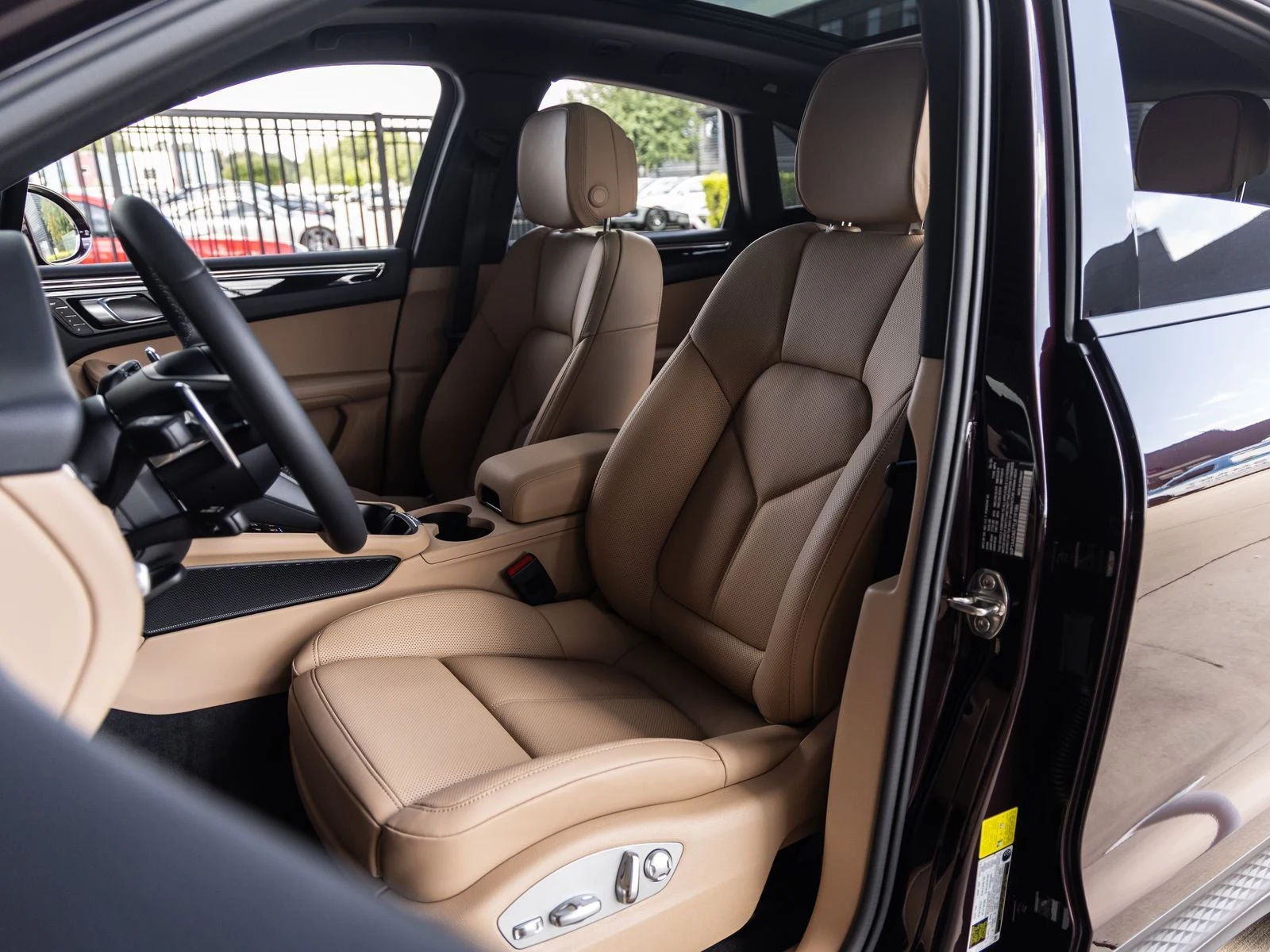 2026 Porsche Macan (95B), 5/20