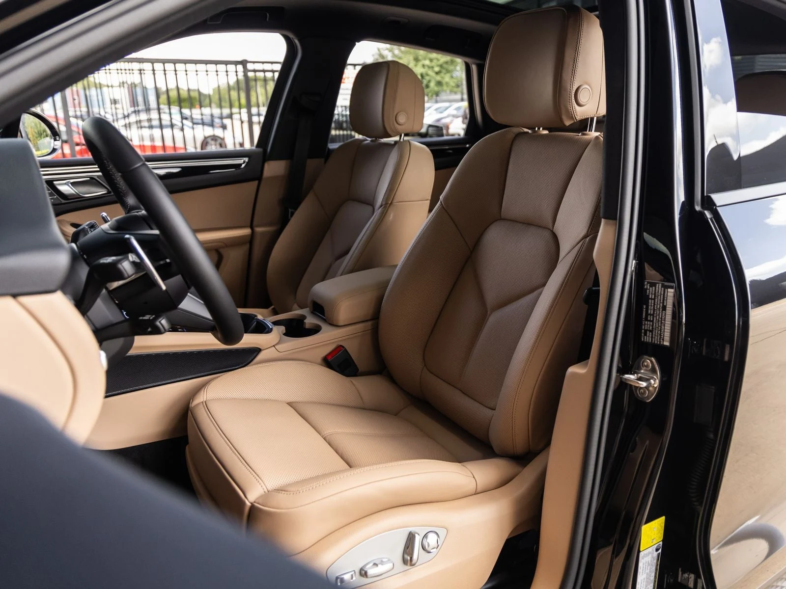 2026 Porsche Macan (95B), 5/20