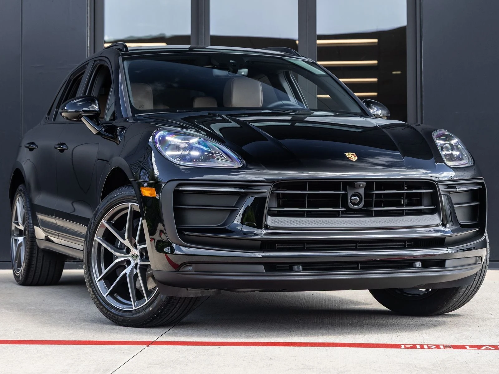 2026 Porsche Macan (95B), 6/20