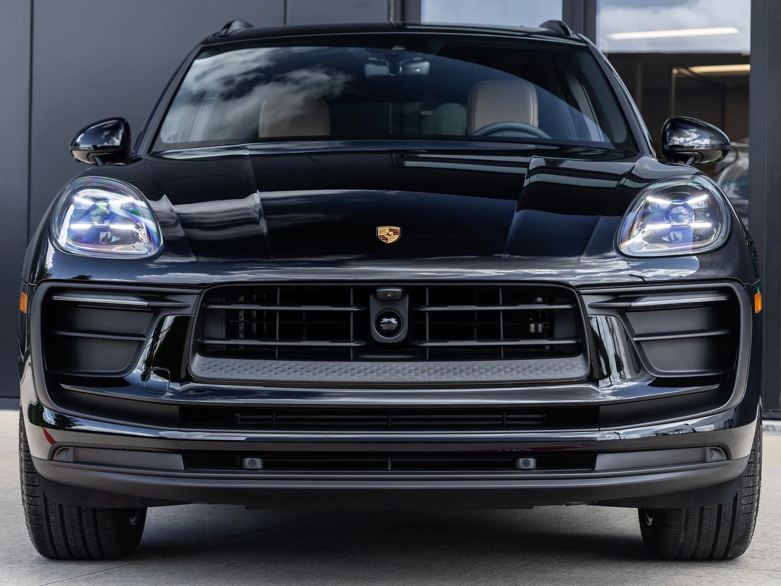 2026 Porsche Macan (95B), 8/20