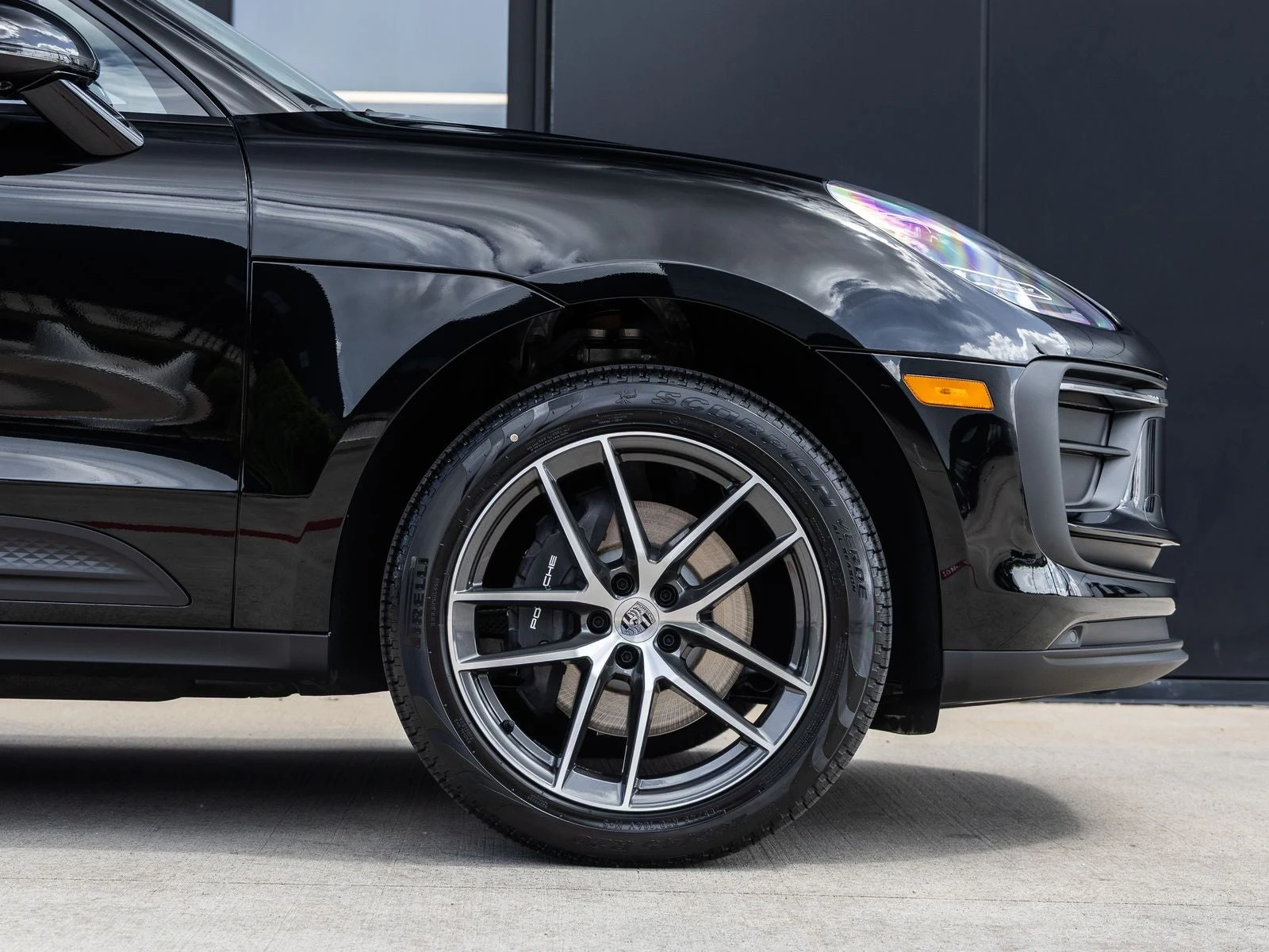 2026 Porsche Macan (95B), 13/20