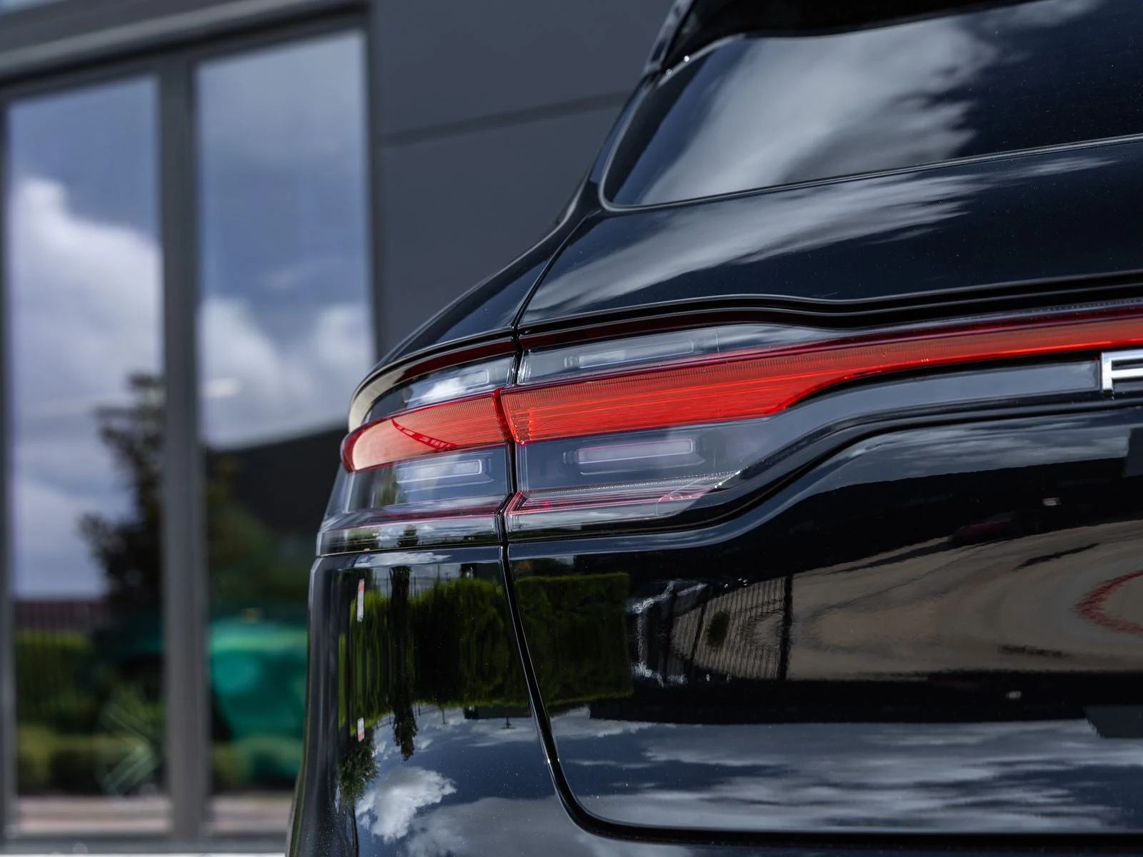 2026 Porsche Macan (95B), 14/20