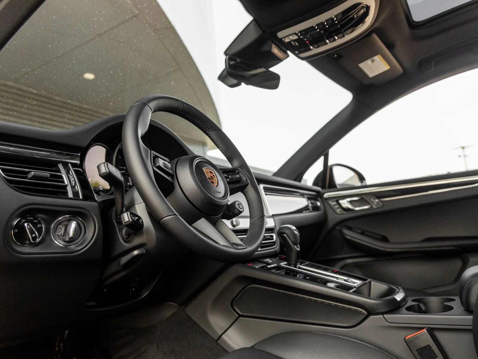 2026 Porsche Macan (95B), 4/20