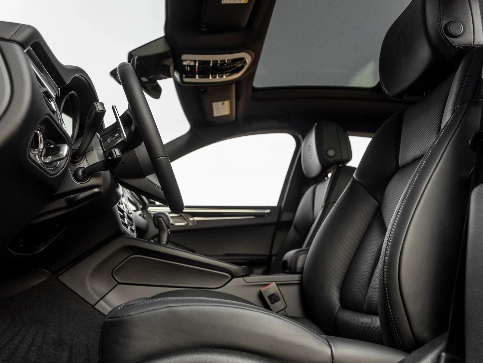 2026 Porsche Macan (95B), 20/20
