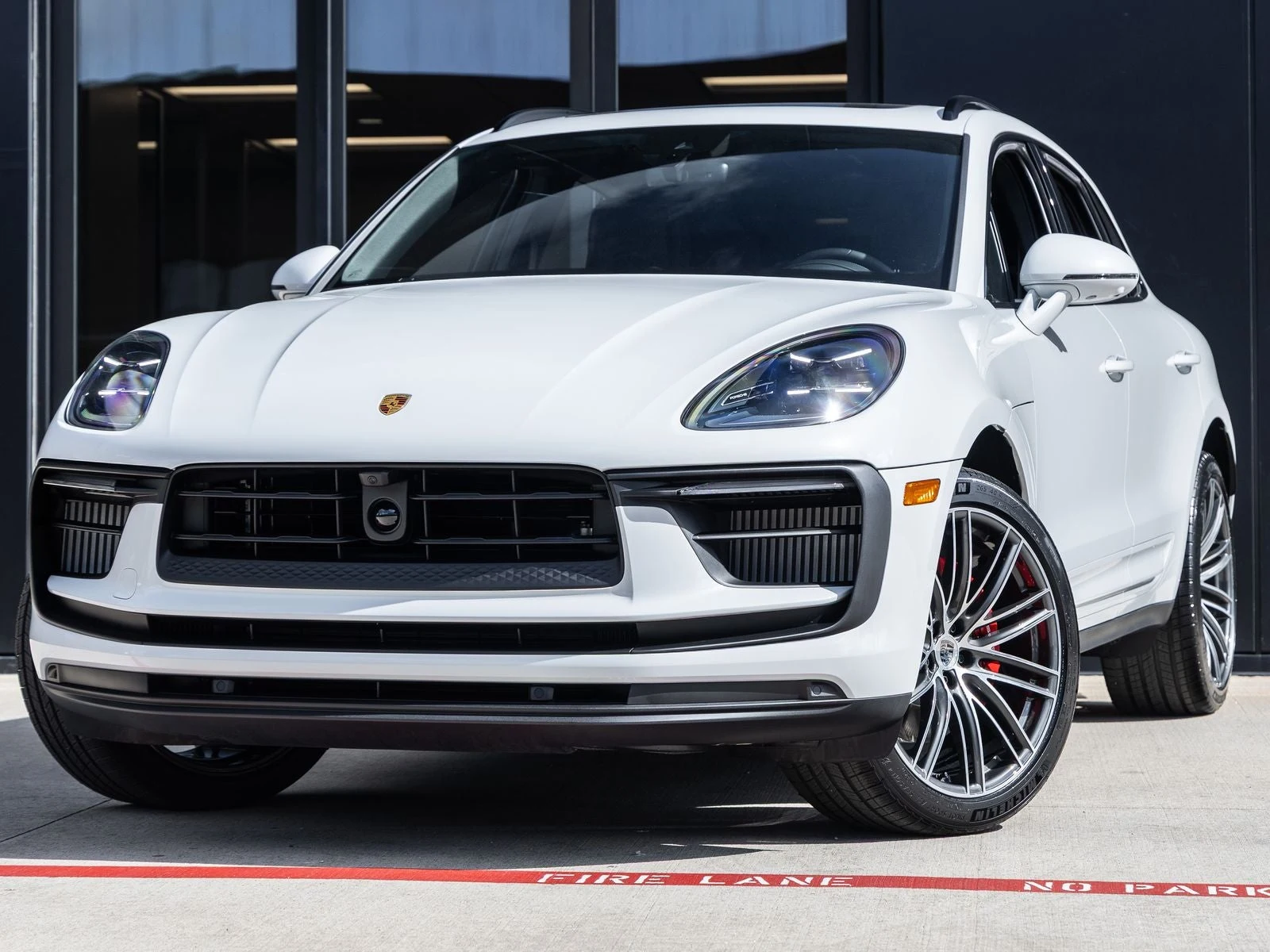 Porsche Macan S (95B) · Carrara White Metallic · Indigo Auto Group
