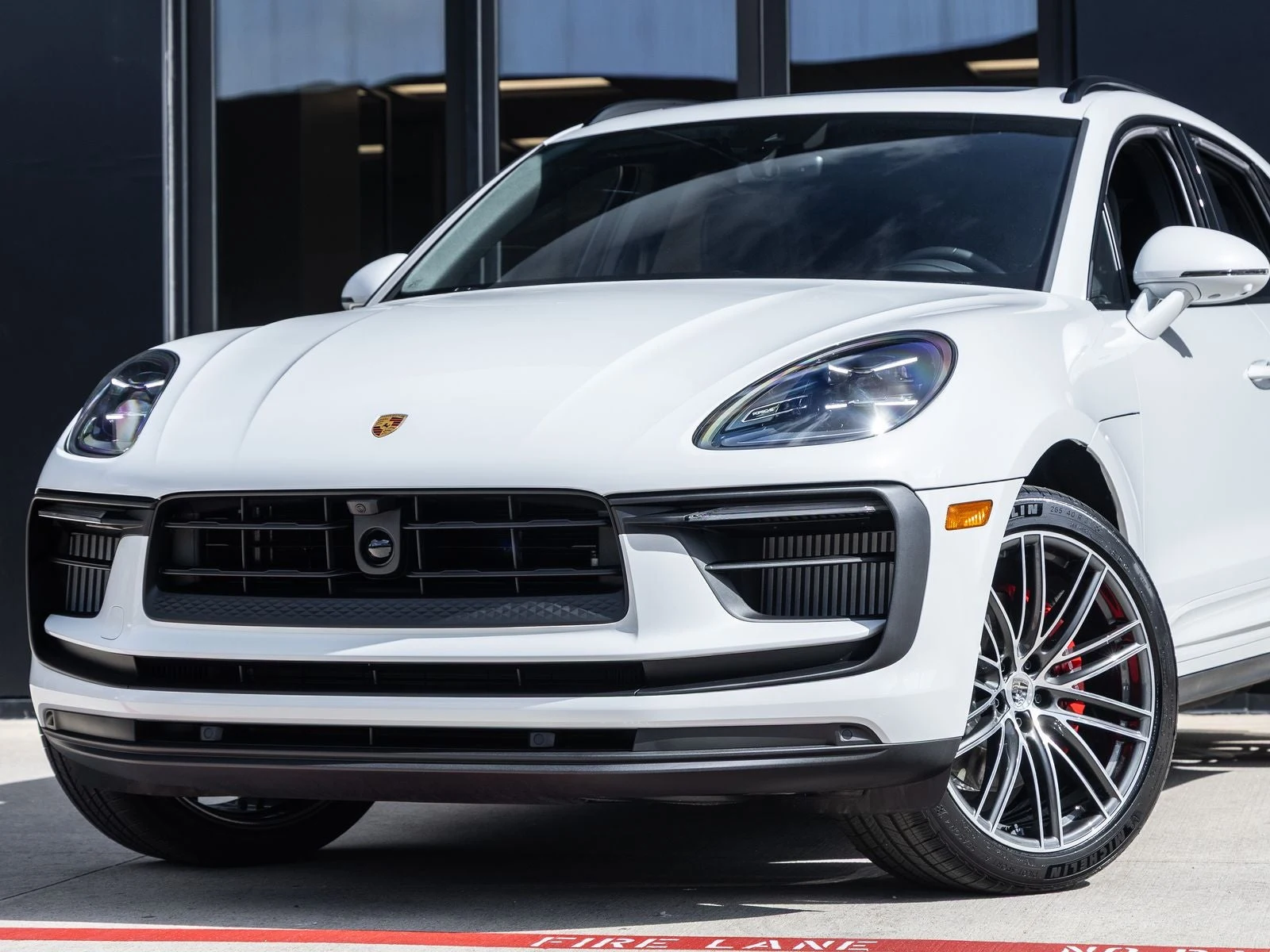 2026 Porsche Macan S (95B), 7/20