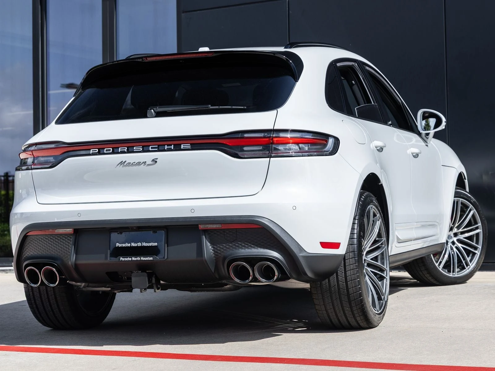 2026 Porsche Macan S (95B), 11/20