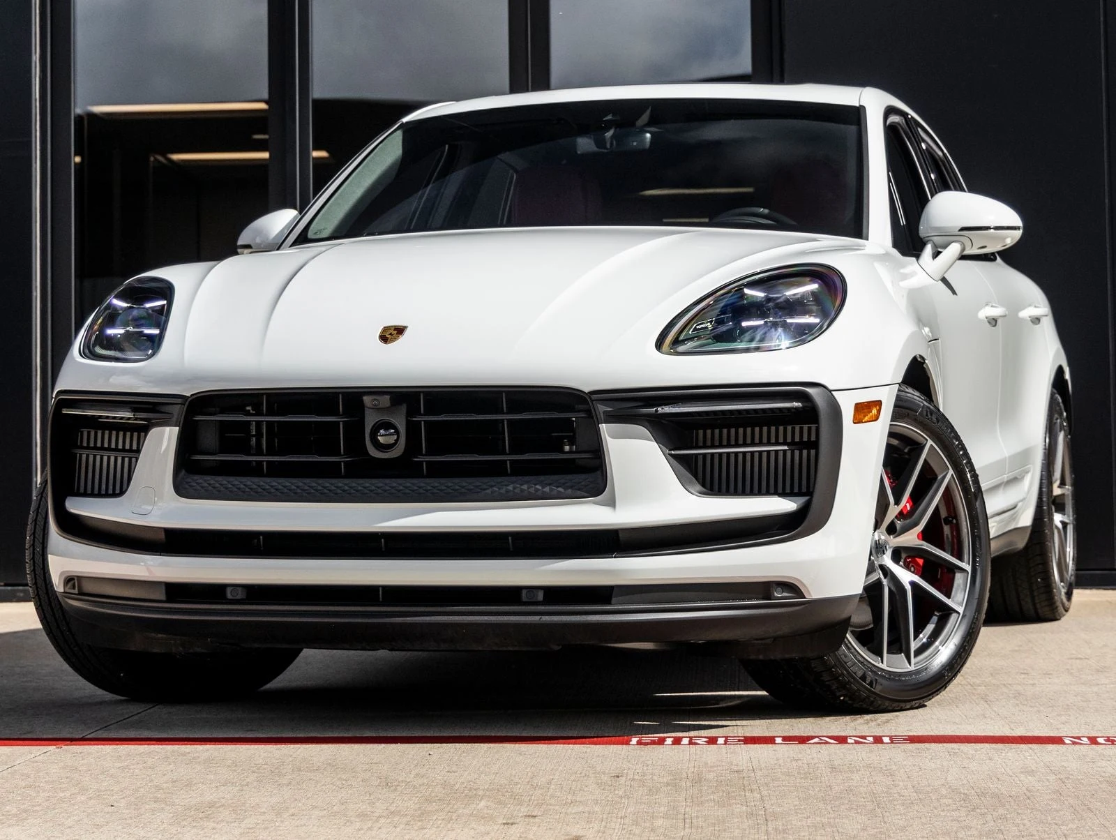 Porsche Macan S (95B) · white · Indigo Auto Group