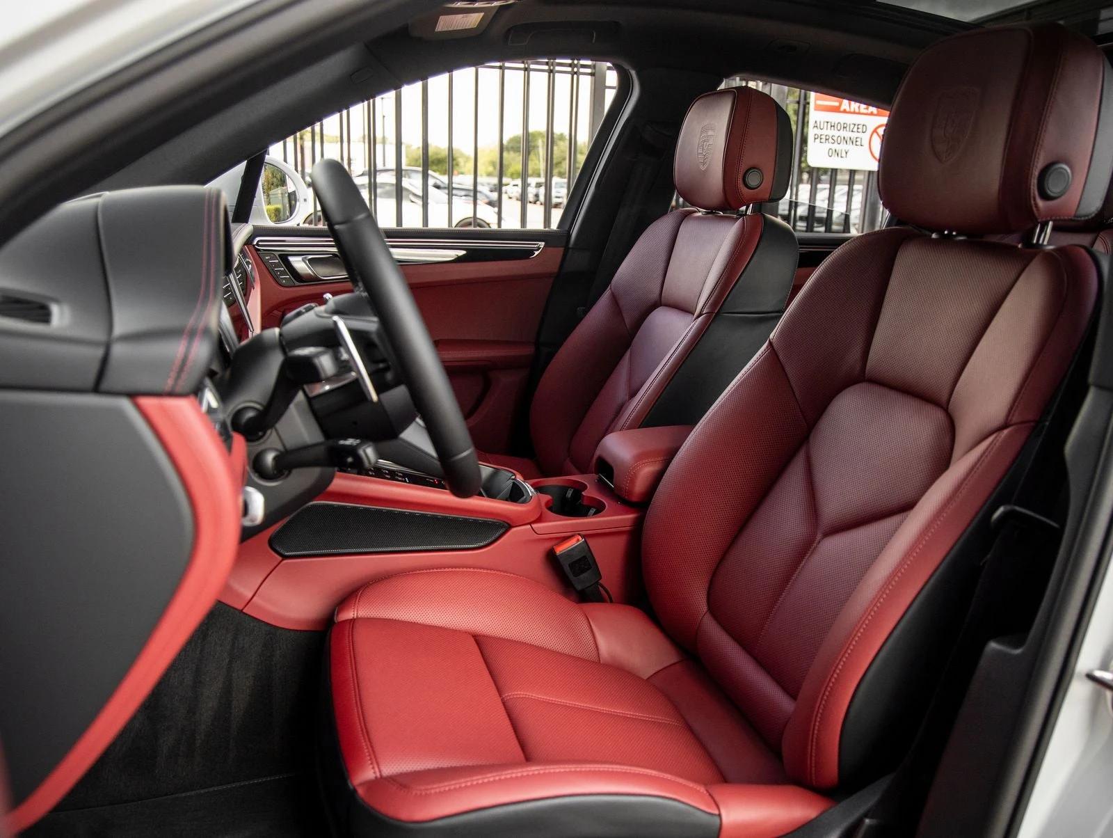 2026 Porsche Macan S (95B), 5/20