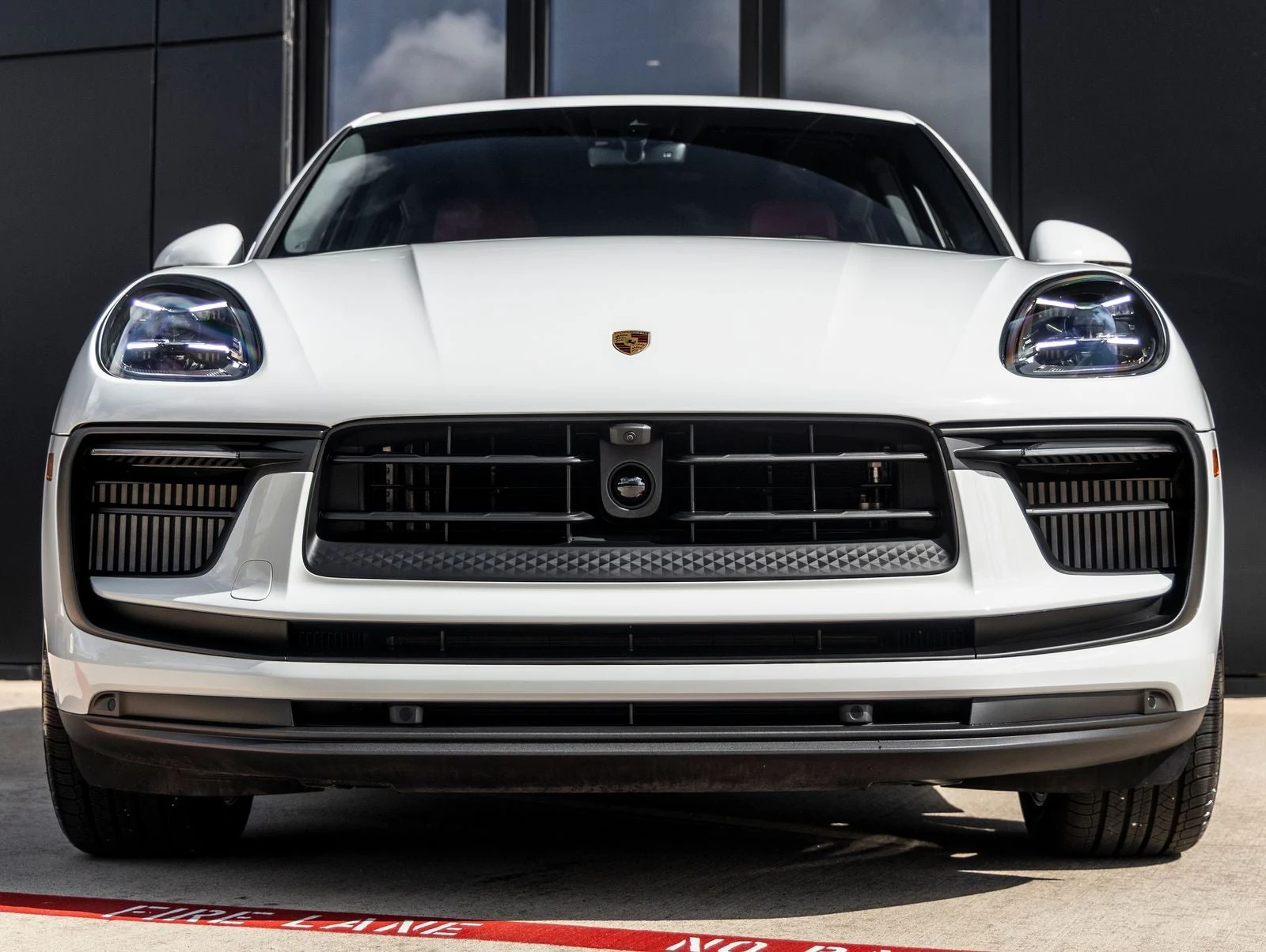 2026 Porsche Macan S (95B), 8/20