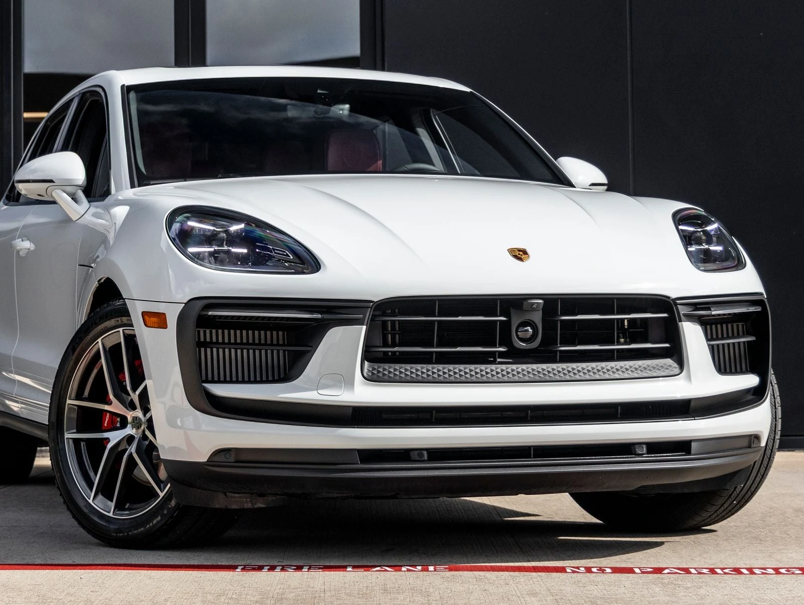 2026 Porsche Macan S (95B), 9/20
