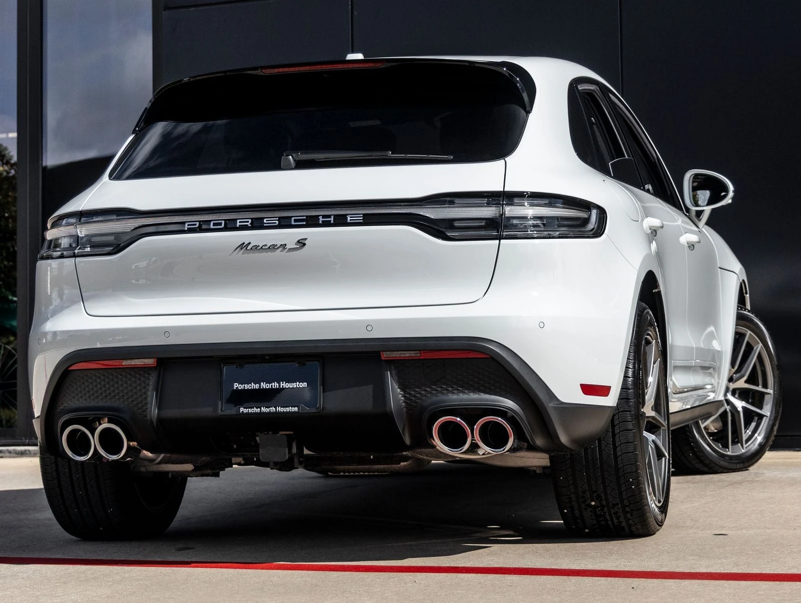 2026 Porsche Macan S (95B), 11/20