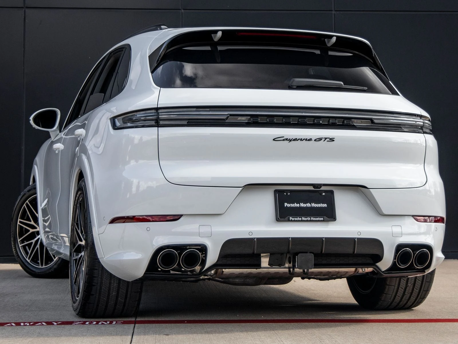 2026 Porsche Cayenne GTS (3rd Generation), 3/20
