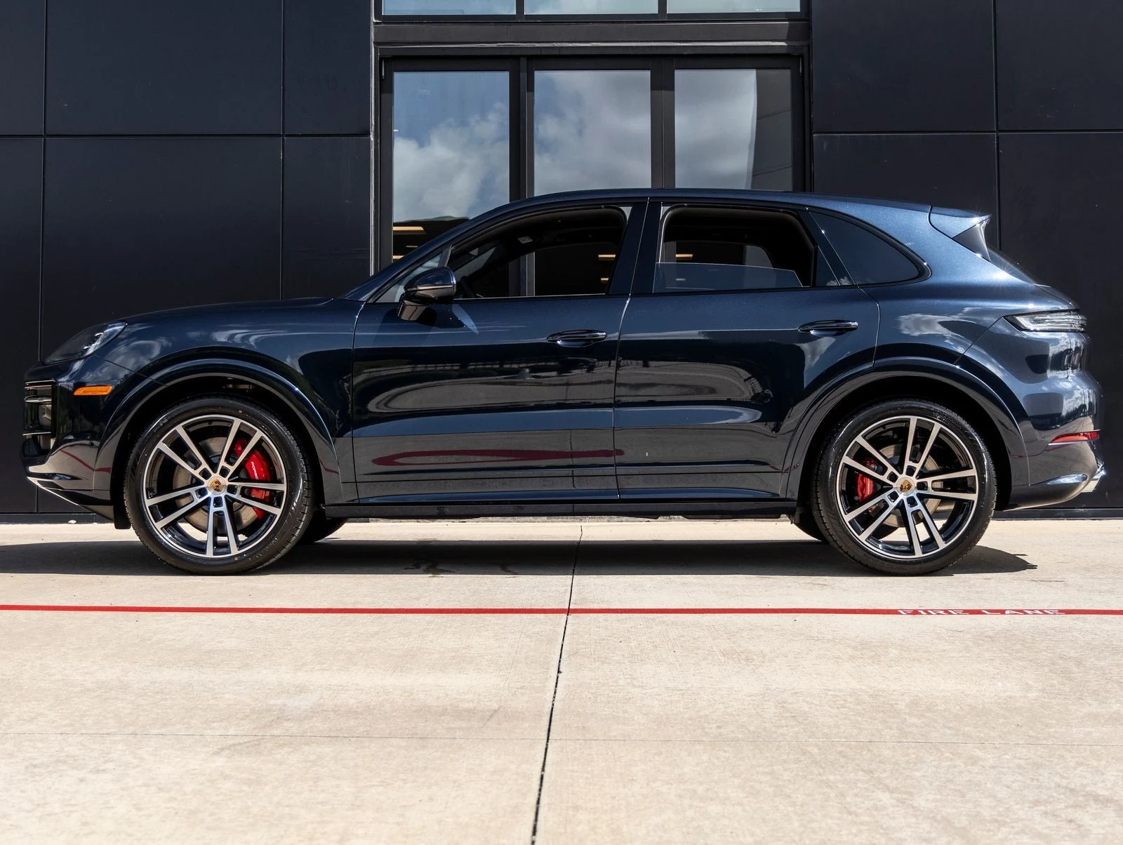 2026 Porsche Cayenne S (3rd Generation), 2/20