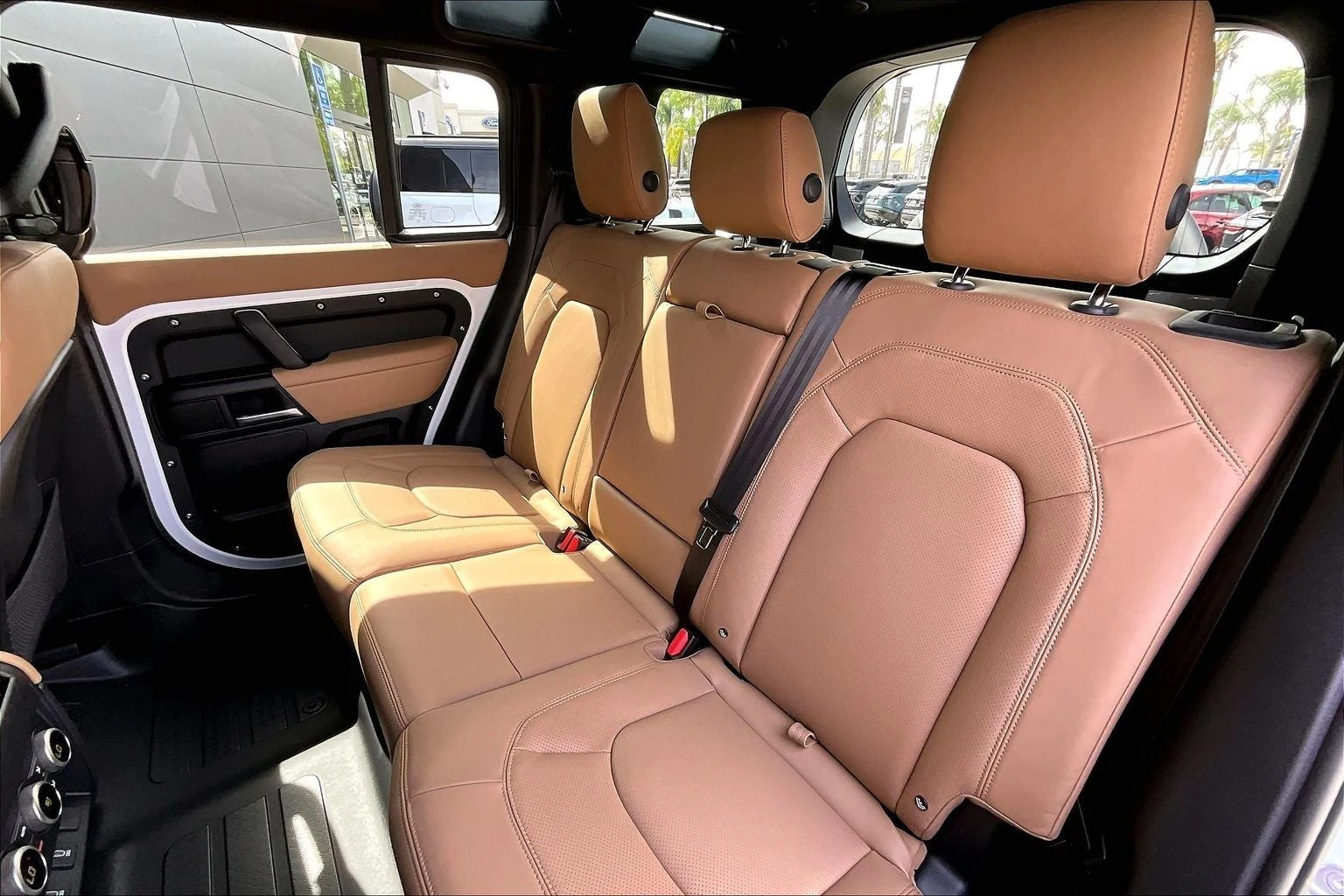 2026 Land Rover Defender 110 X-Dynamic SE (L663), 10/14