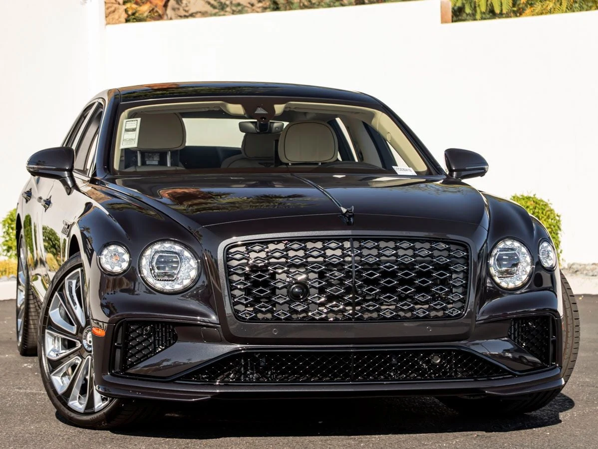 Bentley Flying Spur V8 (4th Generation) · Royal Ebony · Indigo Auto Group