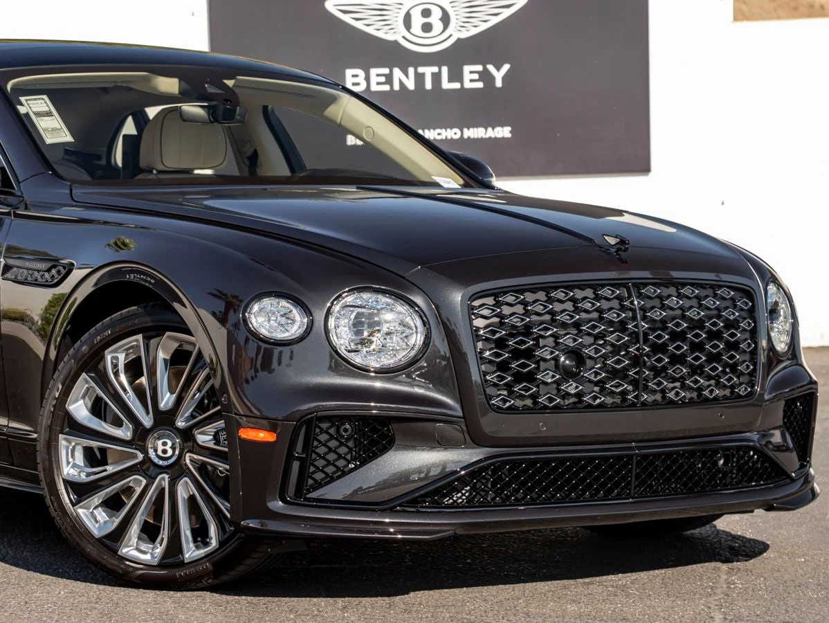 2026 Bentley Flying Spur V8 (4th Generation), 8/20