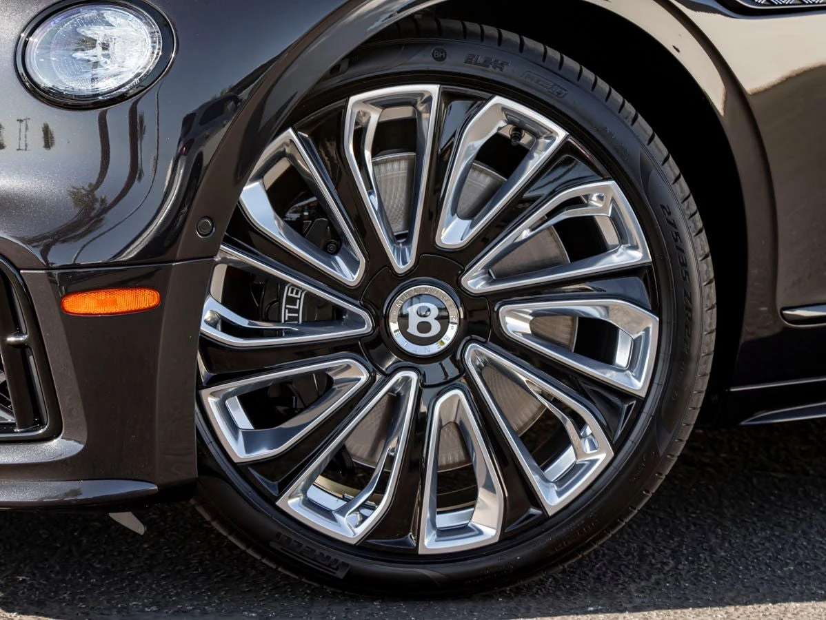 2026 Bentley Flying Spur V8 (4th Generation), 15/20