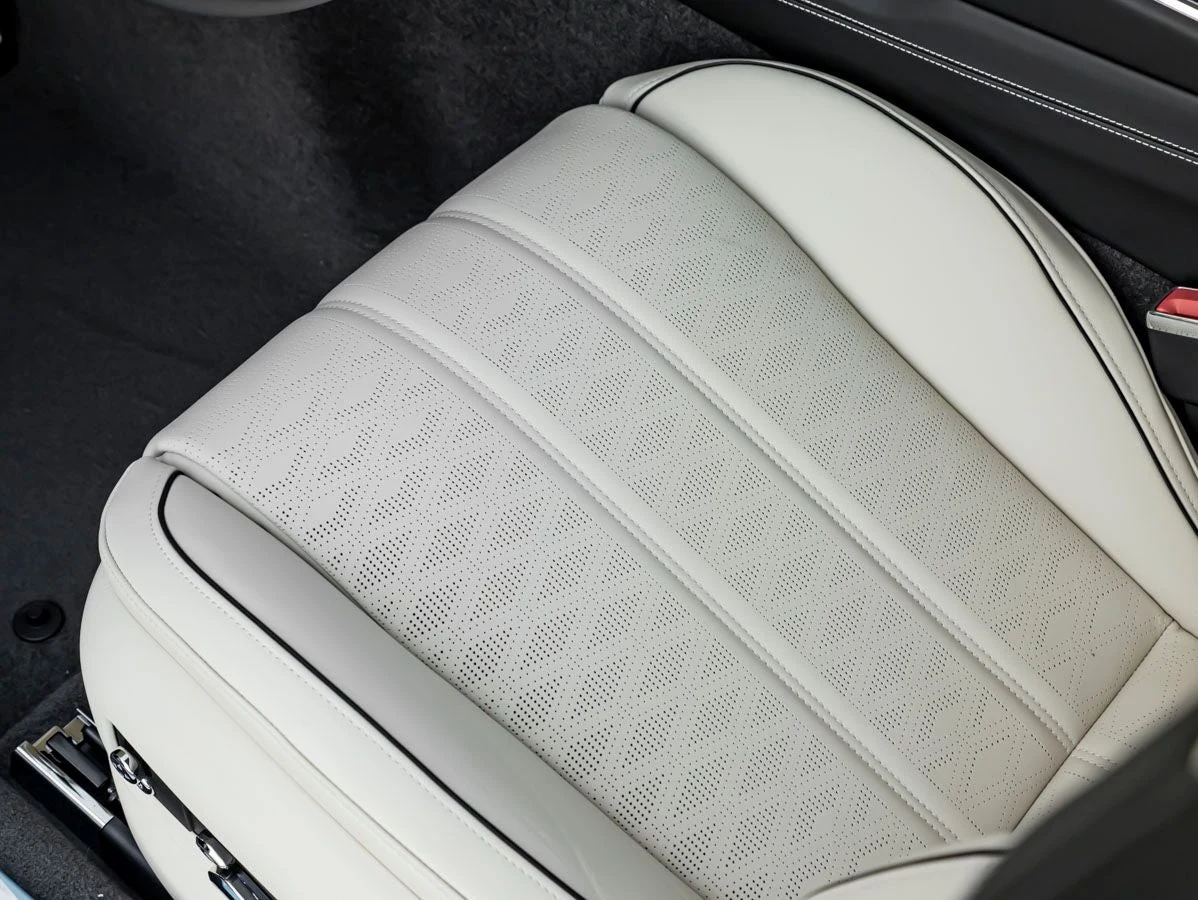 2026 Bentley Flying Spur V8 (4th Generation), 20/20