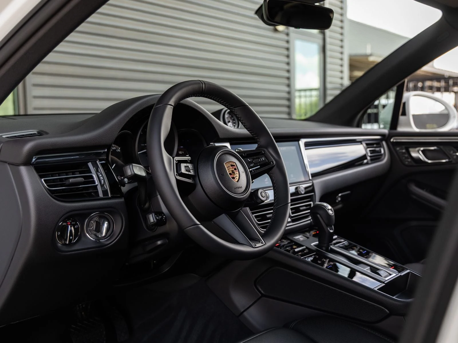 2026 Porsche Macan (95B), 4/20
