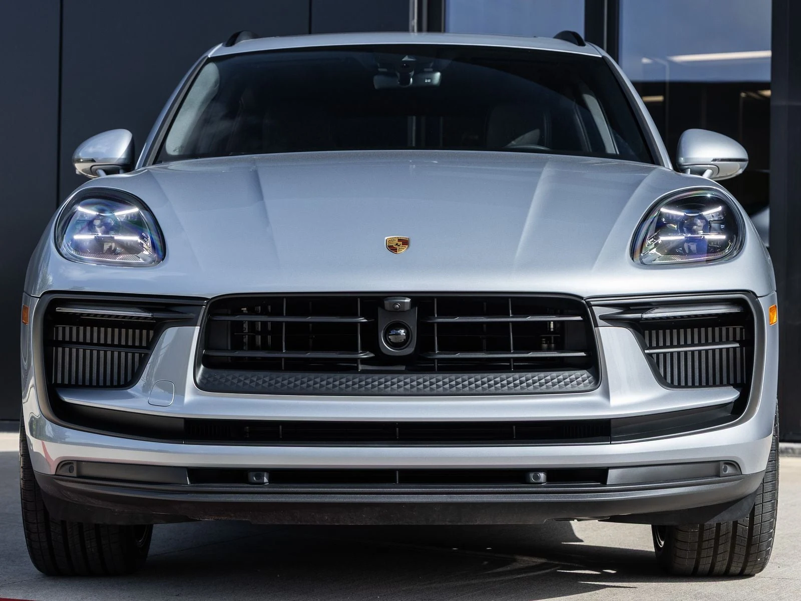 2026 Porsche Macan S (95B), 8/20