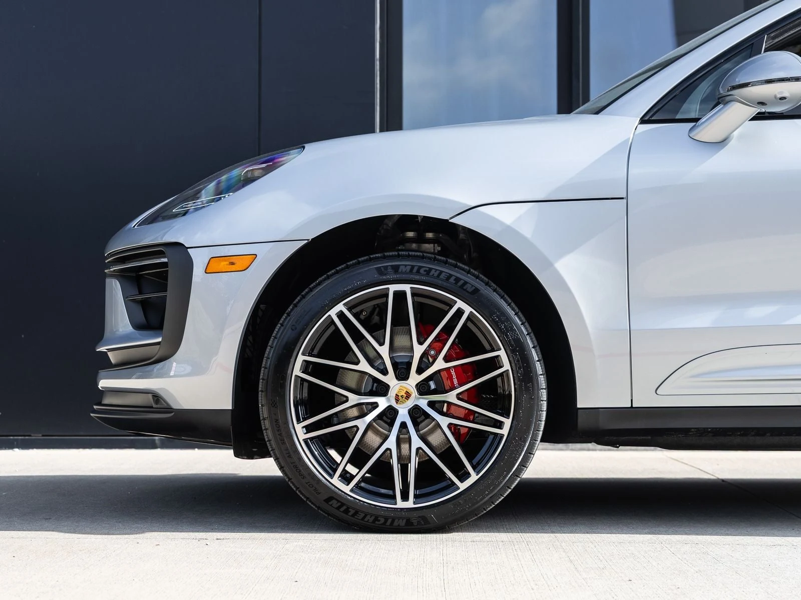 2026 Porsche Macan S (95B), 13/20