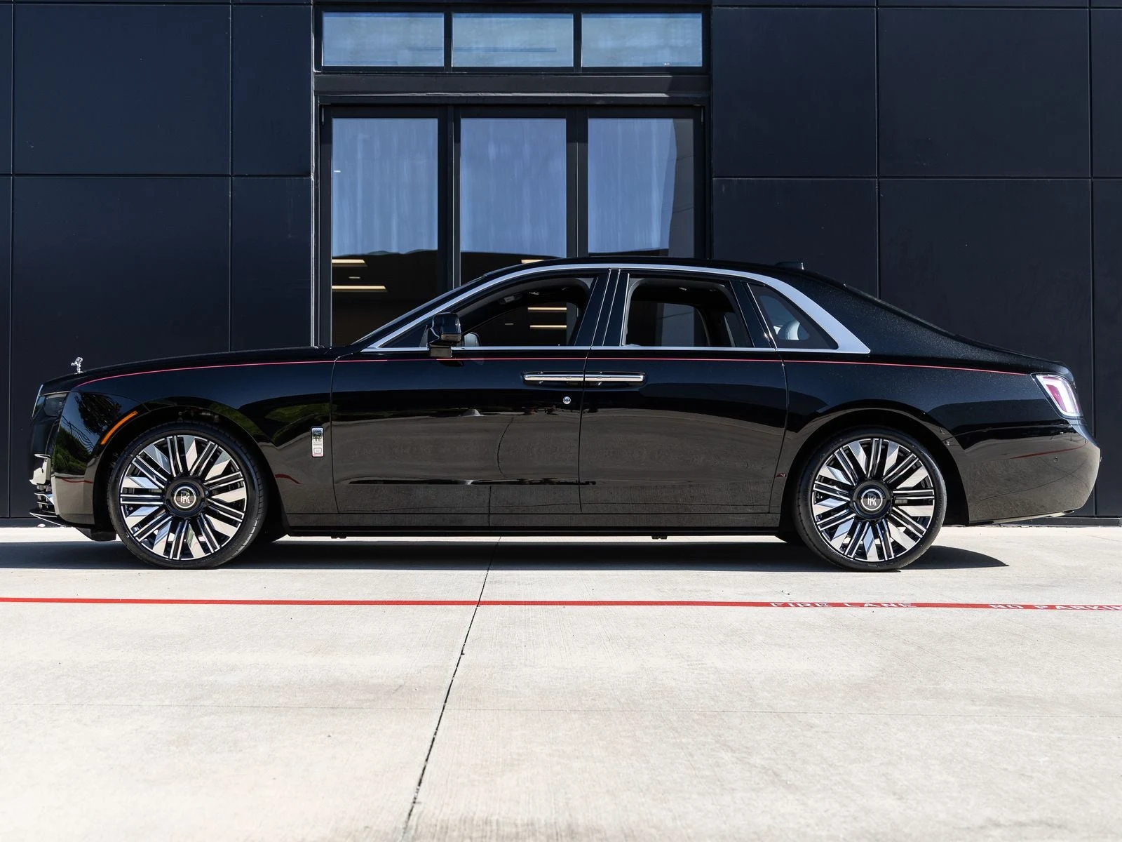 2027 Rolls-Royce Ghost Series II, 3/20