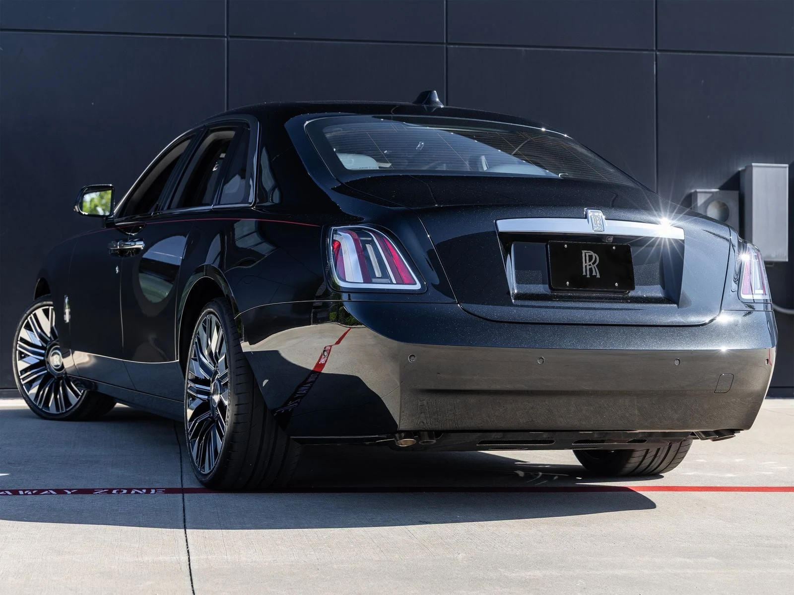 2027 Rolls-Royce Ghost Series II, 9/20