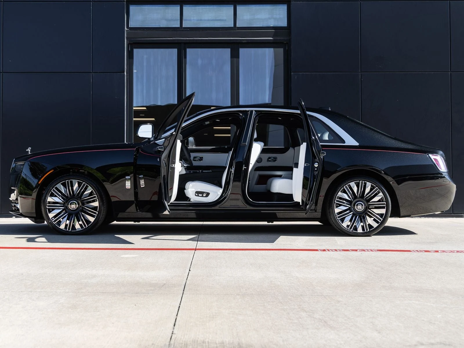 2027 Rolls-Royce Ghost Series II, 11/20