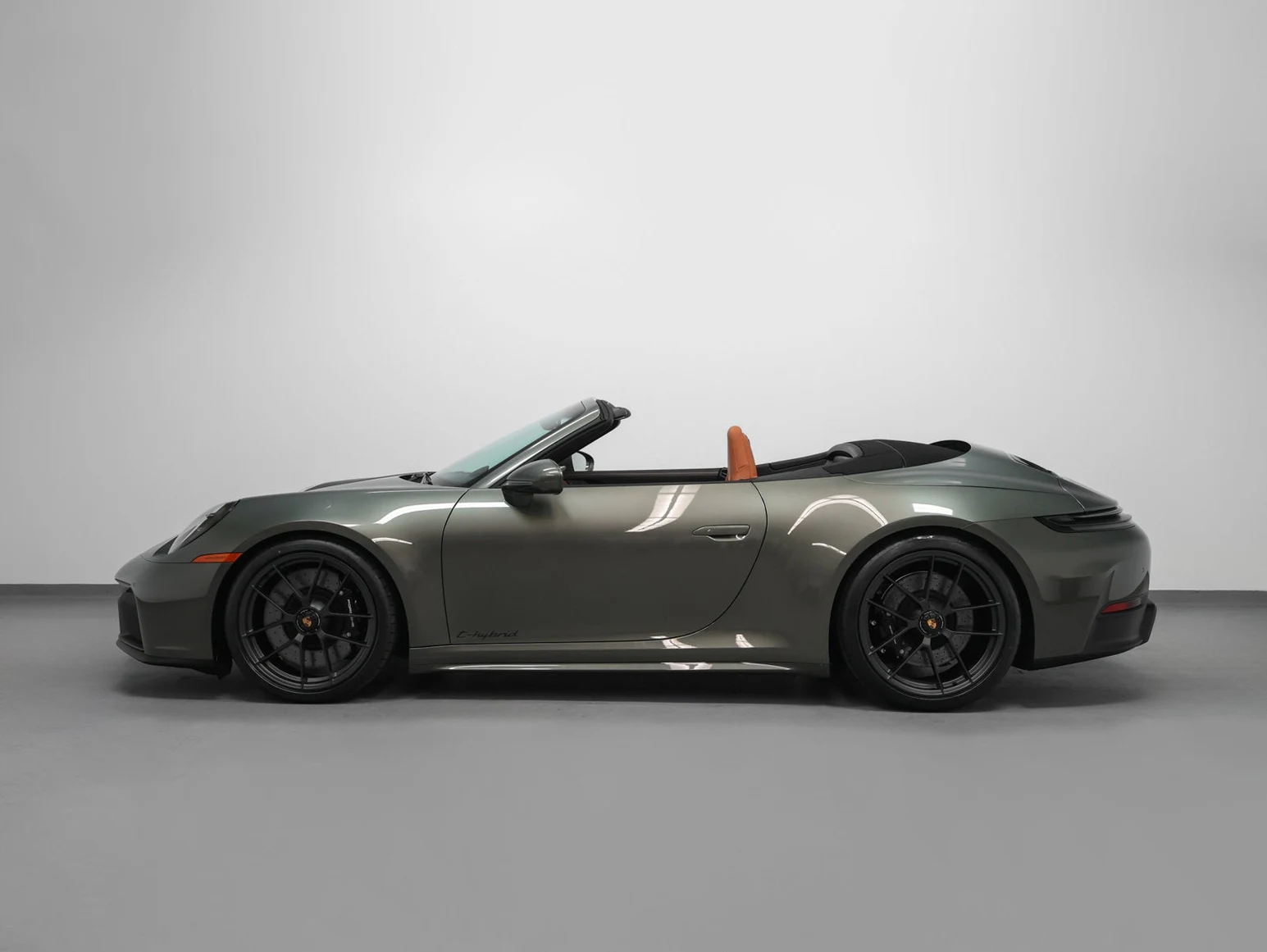 2026 Porsche 911 Carrera GTS Cabriolet (992.2), 2/20