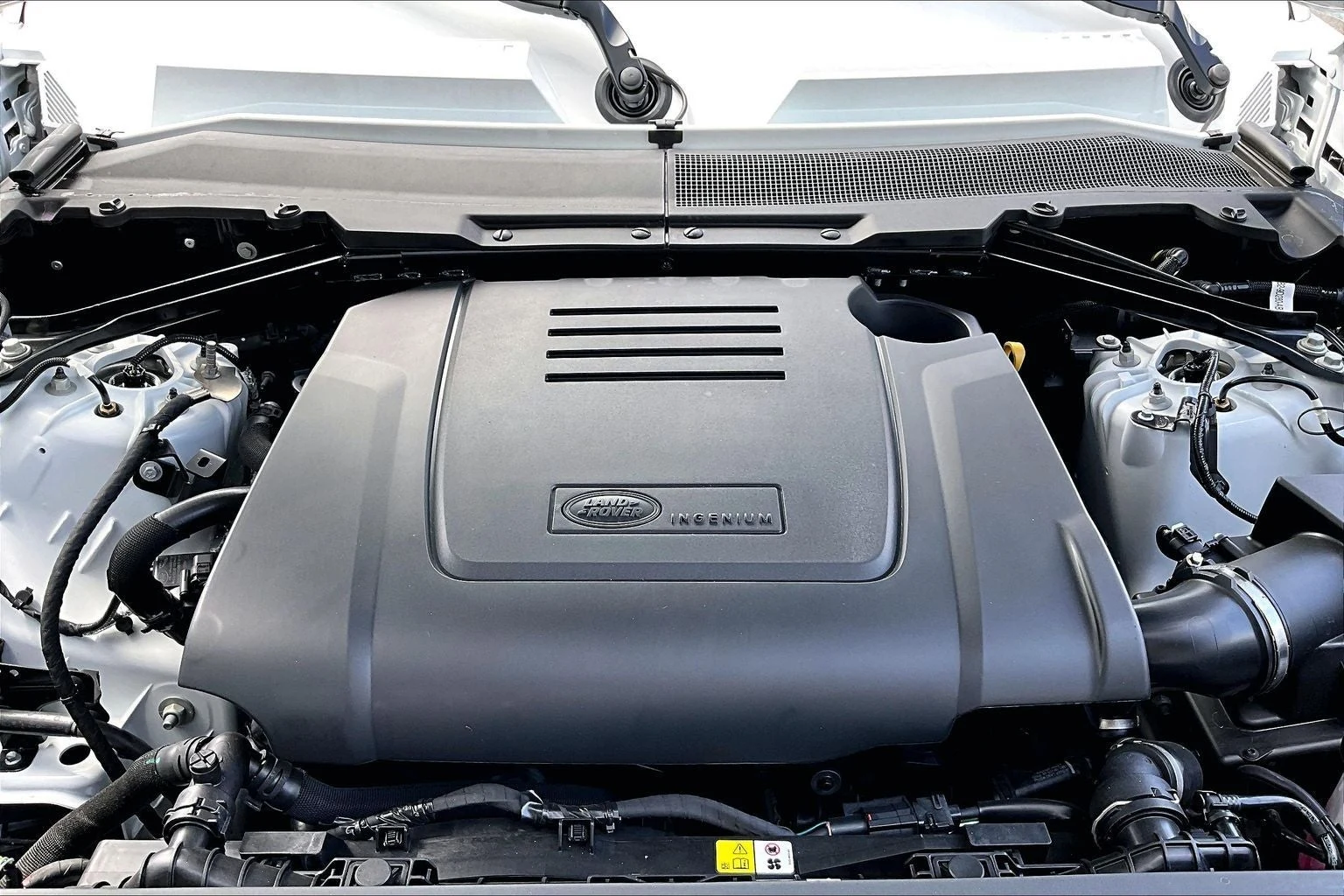 2026 Land Rover Defender 110 S (L663), 11/14