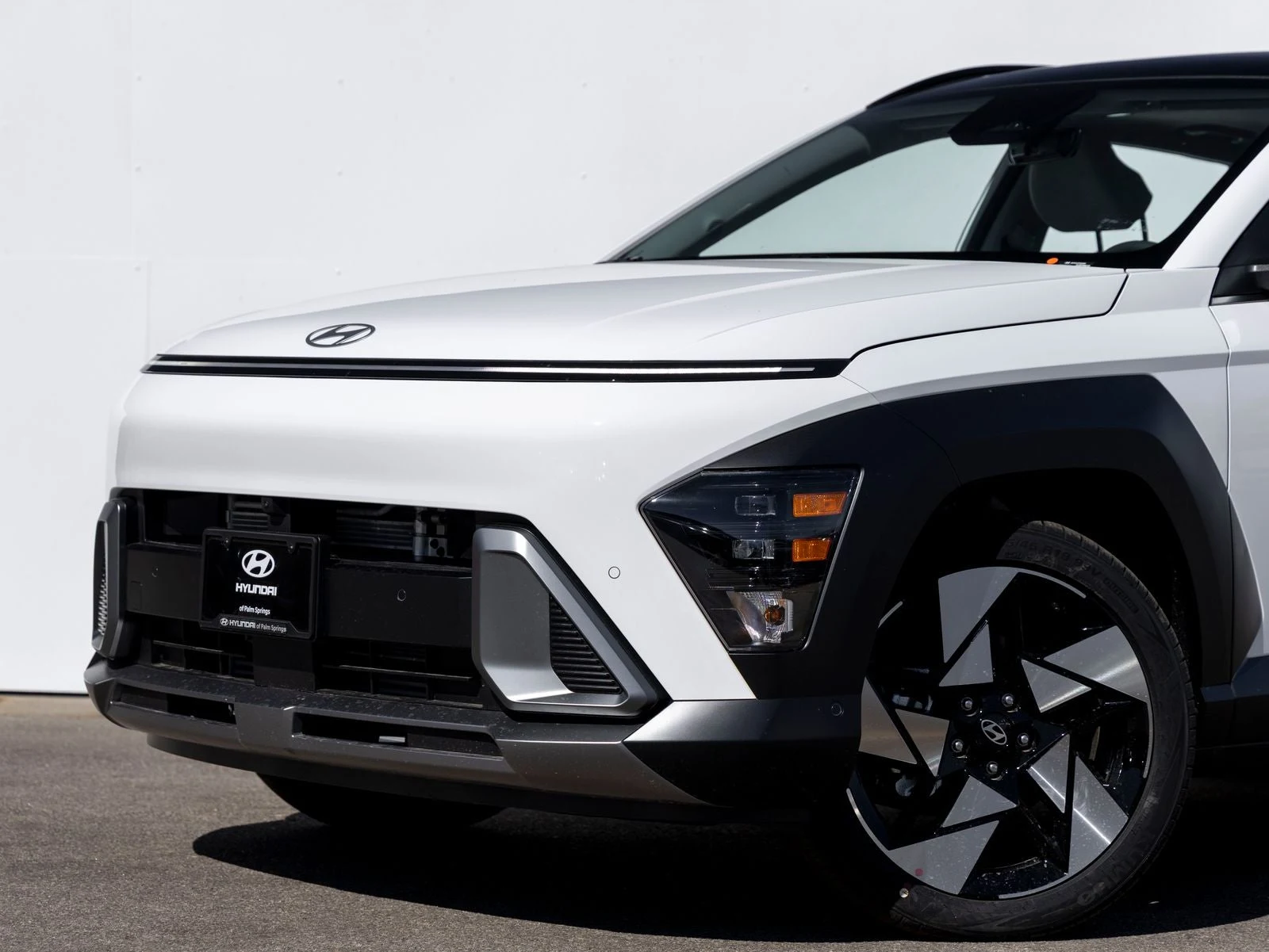 2027 Hyundai Kona Limited (SX2), 2/20