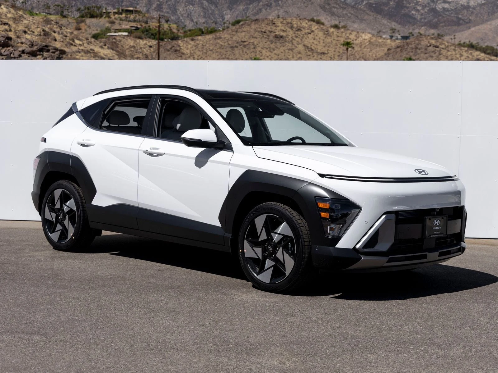 2027 Hyundai Kona Limited (SX2), 8/20