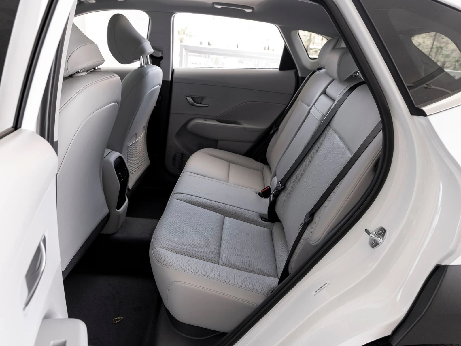 2027 Hyundai Kona Limited (SX2), 20/20