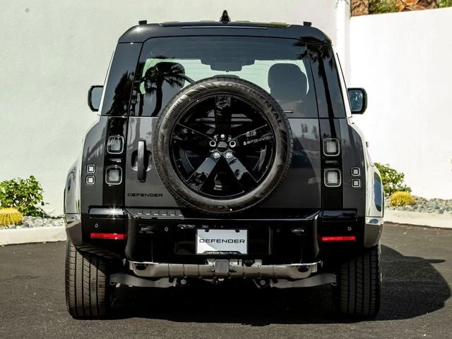 2026 Land Rover Defender 110 X (L663), 8/20