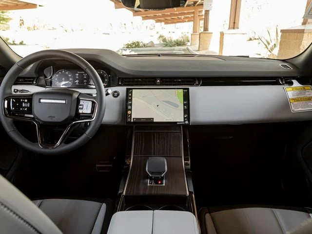 2026 Land Rover Range Rover Evoque Hoxton Edition (L551), 20/20