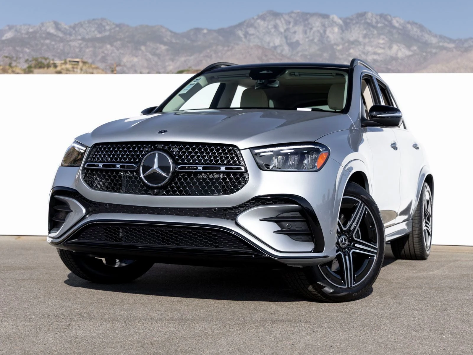 Mercedes-Benz GLE 450 4MATIC (W167) · Cirrus Silver Metallic · Indigo Auto Group