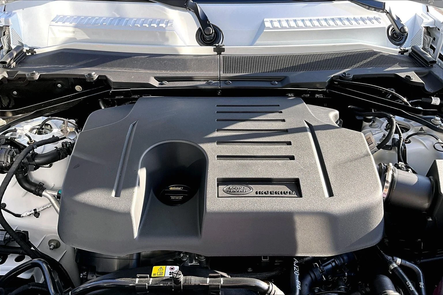 2026 Land Rover Defender 110 X-Dynamic SE (L663), 11/14