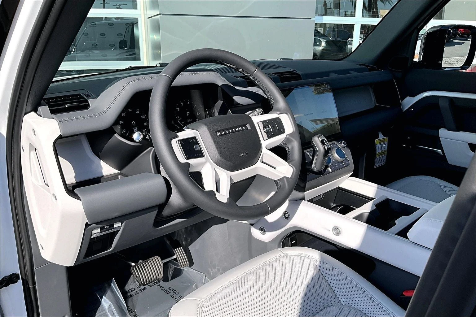 2026 Land Rover Defender 110 S (L663), 6/14