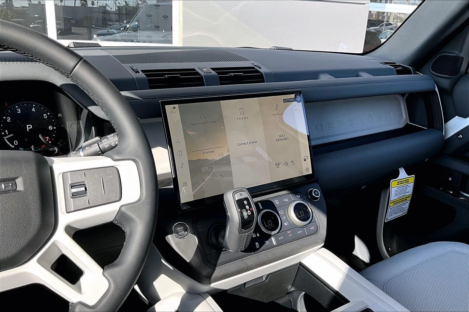 2026 Land Rover Defender 110 S (L663), 7/14