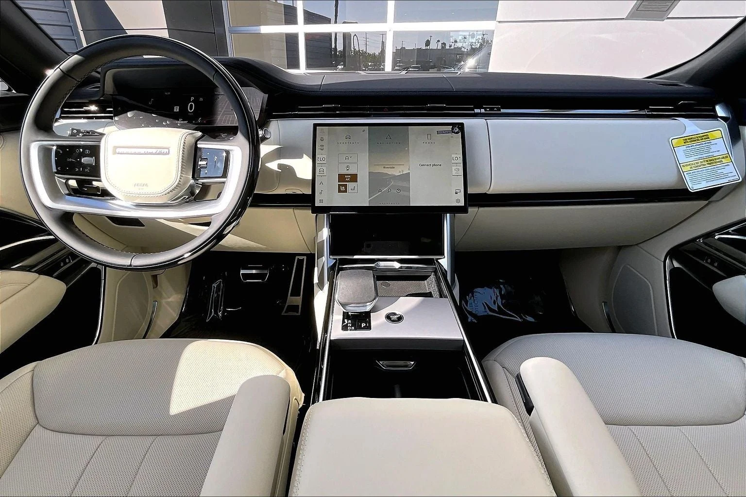 2026 Land Rover Range Rover SE LWB (L460), 5/15