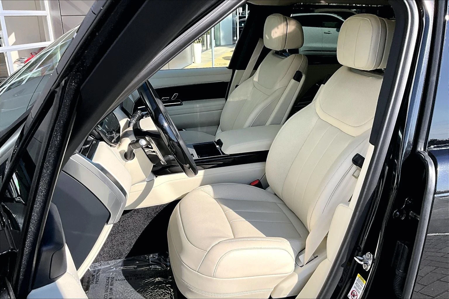 2026 Land Rover Range Rover SE LWB (L460), 9/15