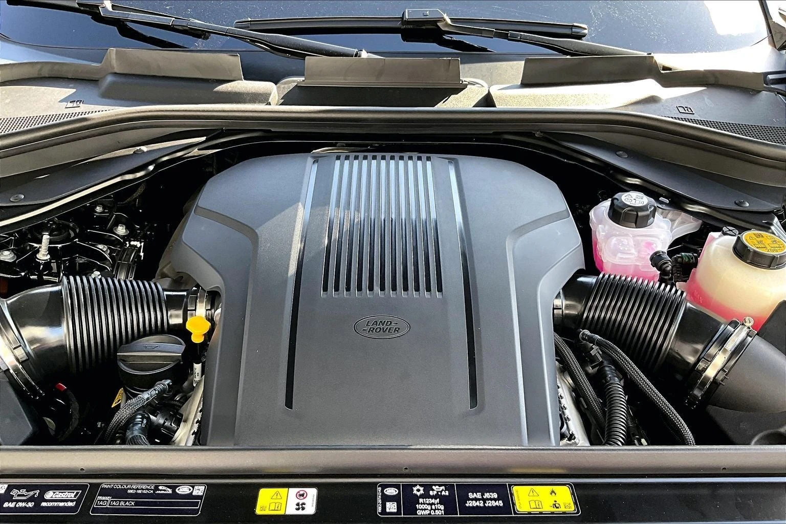 2026 Land Rover Range Rover SE LWB (L460), 12/15