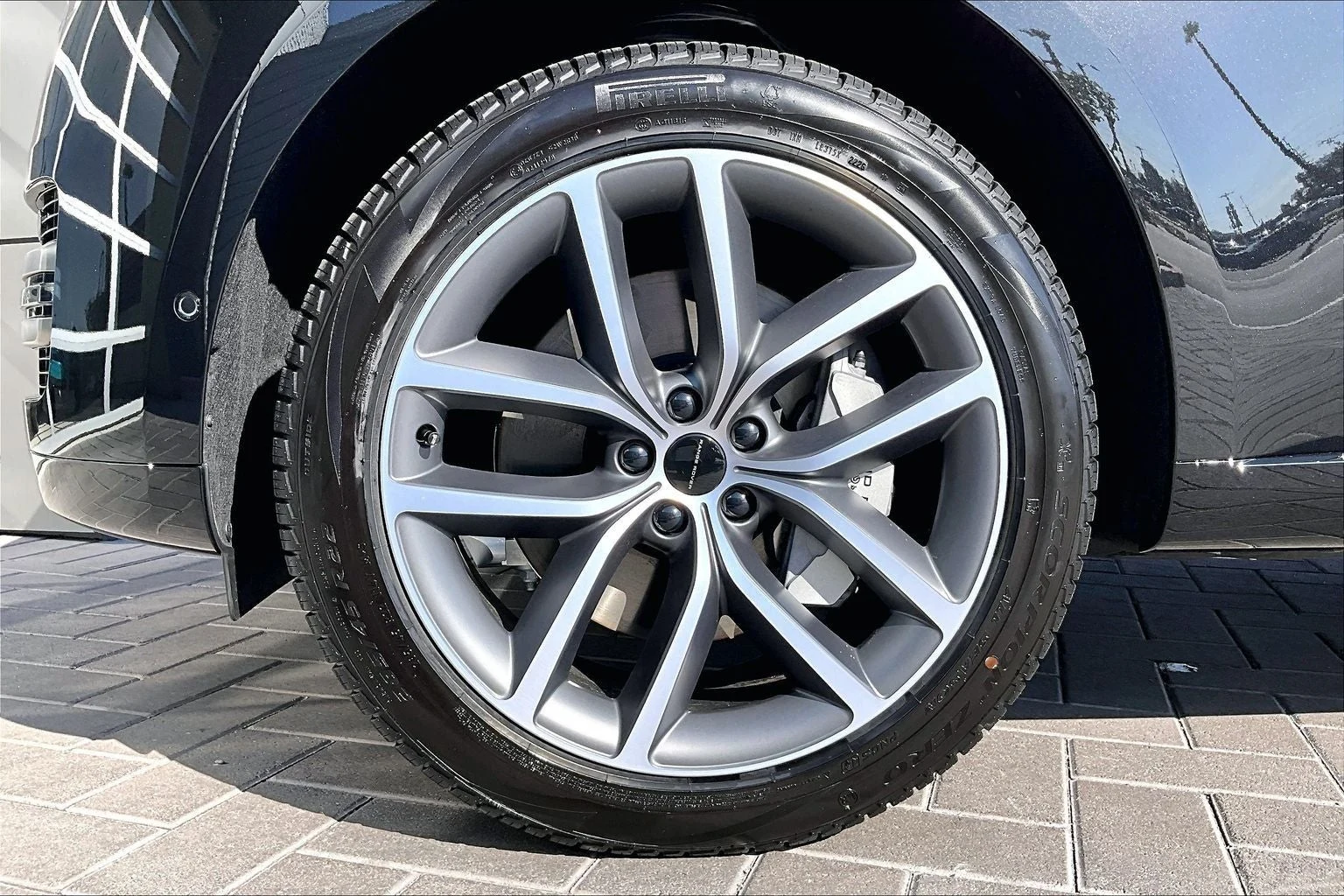 2026 Land Rover Range Rover SE LWB (L460), 13/15